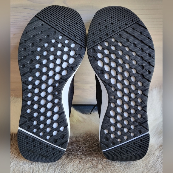 NIB Lane Eight Relay Trainer Women's US 9 Black - Picture 4 of 11